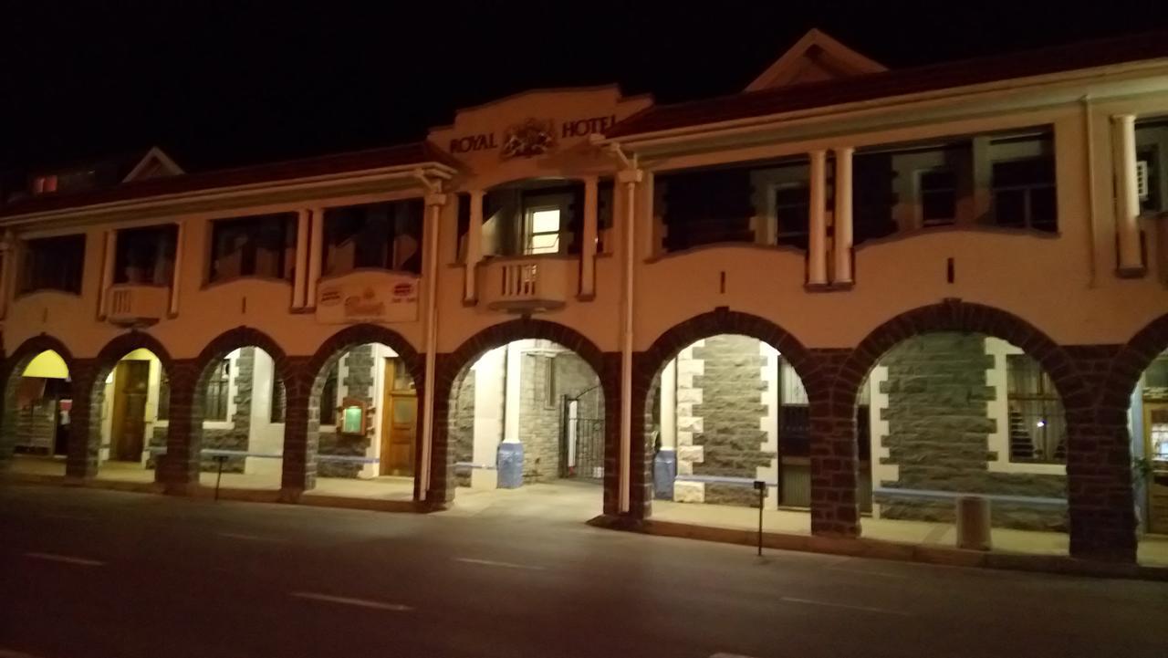 Royal Hotel Ladysmith Exterior photo